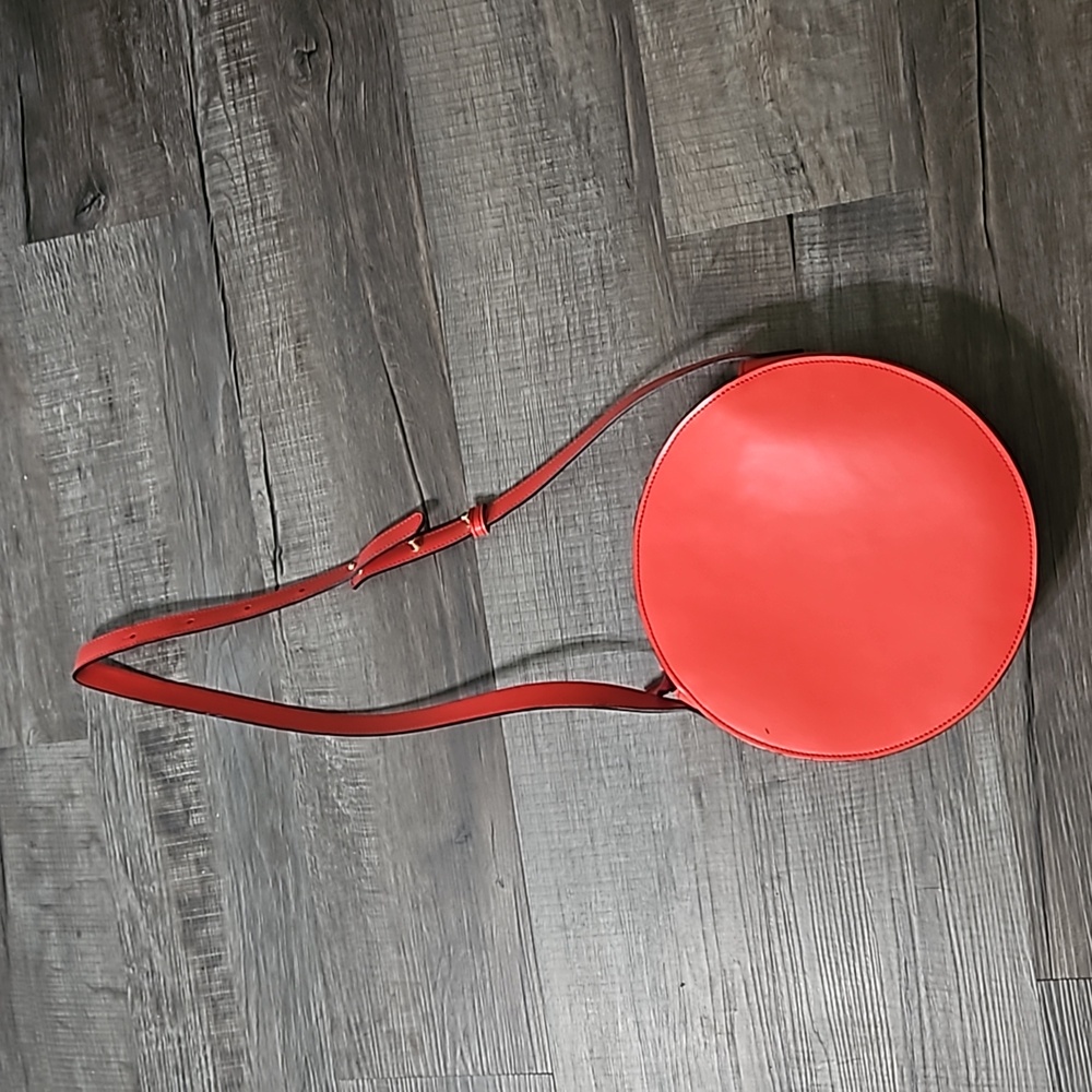 Round Purse - Picture 7 of 13